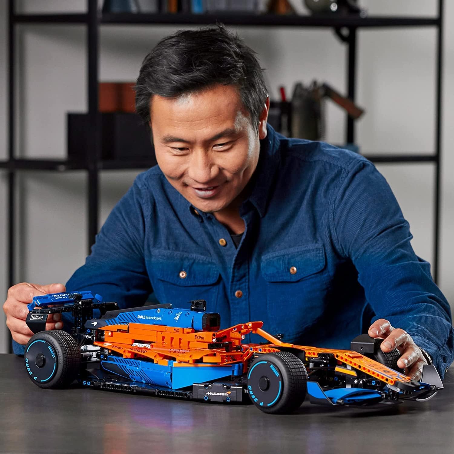 LEGO 42141 Technic McLaren Formula 1 2022 Replica Race Car Model Building Kit, F1 Motor Sport Set